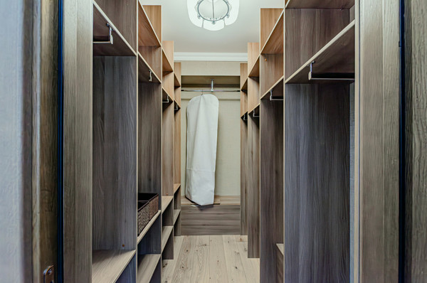 Продам трехкомнатную (3-комн.) квартиру, Меридианная ул, 3а, Казань г