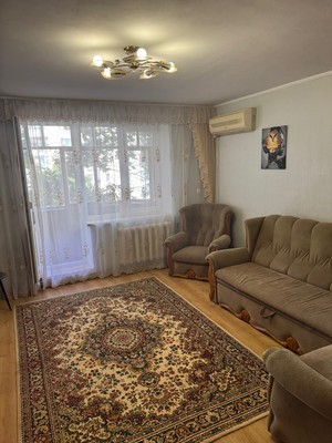 Продам трехкомнатную (3-комн.) квартиру, Советская ул, 6, Саки г