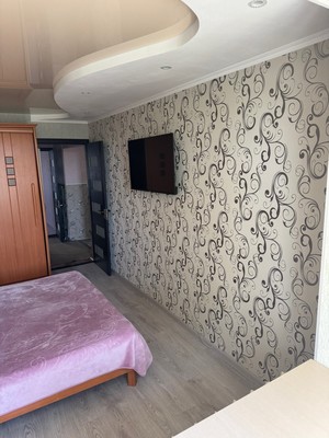 Продам трехкомнатную (3-комн.) квартиру, Советская ул, 6, Саки г