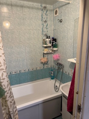 Продам трехкомнатную (3-комн.) квартиру, Советская ул, 6, Саки г