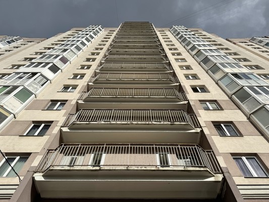 Продам двухкомнатную (2-комн.) квартиру, Туристская ул, 13к1, Санкт-Петербург г