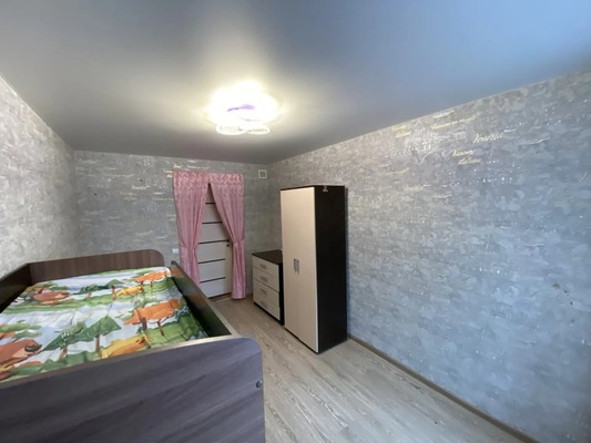 Продам комнату в 4-комн. квартире, Поветкина ул, 25, Армавир г