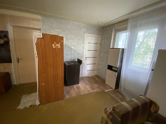 Продам комнату в 4-комн. квартире, Поветкина ул, 25, Армавир г