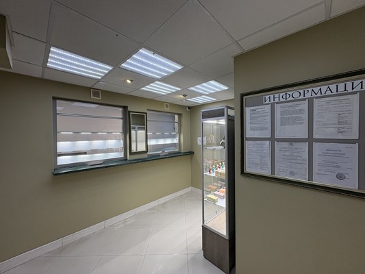 Продам торговое помещение 47,1 м2, У.Громовой ул, 5-7, Калининград г