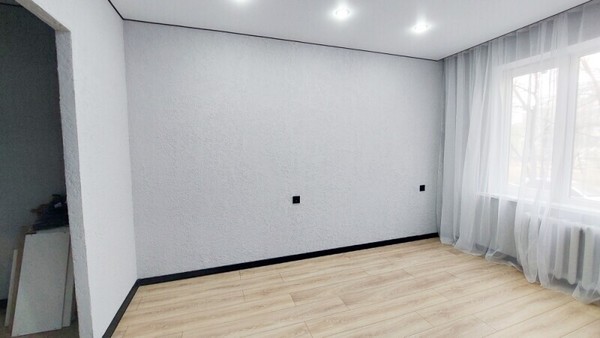 Продам трехкомнатную (3-комн.) квартиру, Короленко ул, 67, Казань г