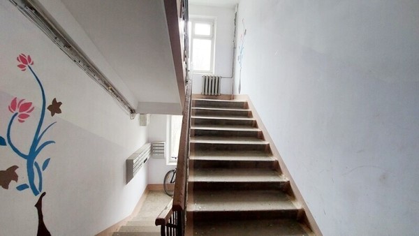 Продам трехкомнатную (3-комн.) квартиру, Короленко ул, 67, Казань г