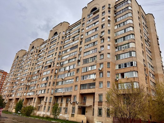 Продам многокомнатную квартиру, Школьная ул, 6, Ангелово с