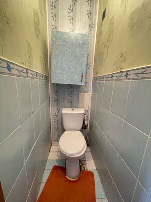 Продам двухкомнатную (2-комн.) квартиру, Большая ул, 165, Ишим г