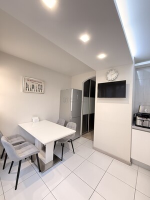 Продам трехкомнатную (3-комн.) квартиру, Маршала Голованова ул, 11, Москва г