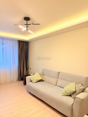 Продам трехкомнатную (3-комн.) квартиру, Маршала Голованова ул, 11, Москва г