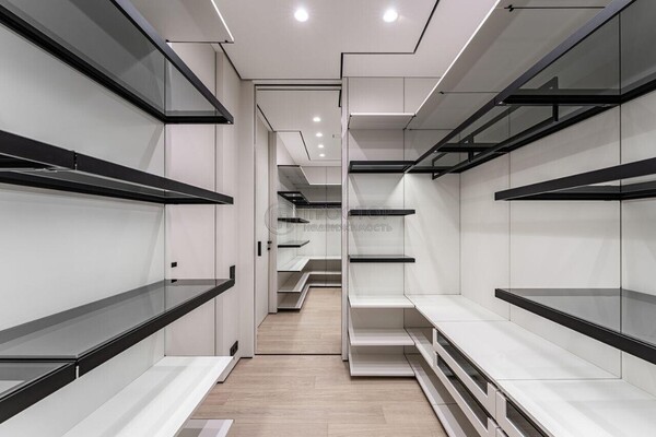 Продам двухкомнатную (2-комн.) квартиру, Мосфильмовская ул, 70к2, Москва г