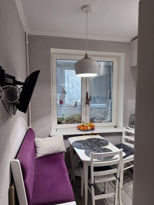 Продам двухкомнатную (2-комн.) квартиру, Чертановская ул, 50к2, Москва г