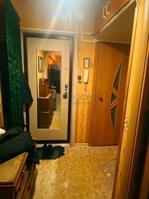 Продам трехкомнатную (3-комн.) квартиру, Иерусалимская ул, 8, Москва г