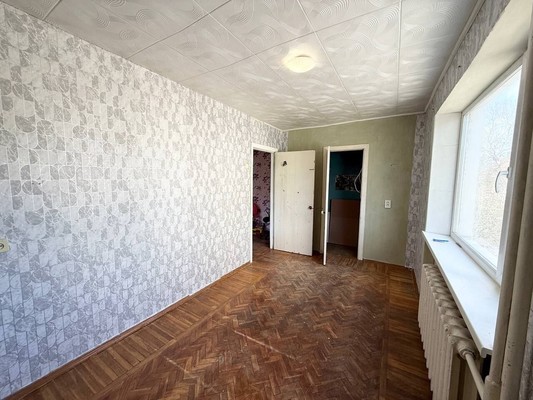 Продам двухкомнатную (2-комн.) квартиру, Кирова пр-кт, 14, Симферополь г