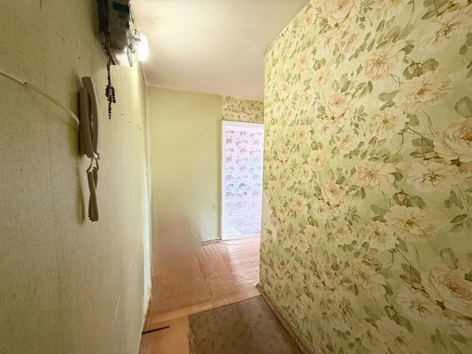 Продам двухкомнатную (2-комн.) квартиру, Кирова пр-кт, 14, Симферополь г