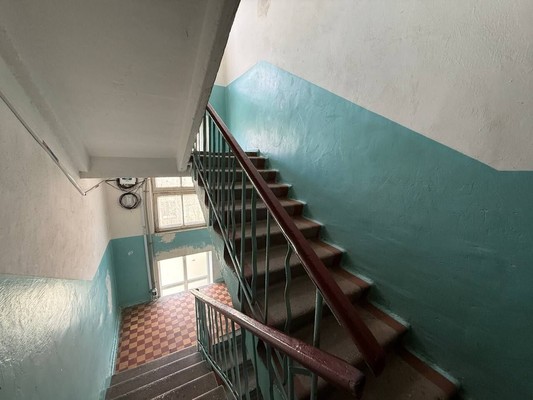 Продам двухкомнатную (2-комн.) квартиру, Кирова пр-кт, 14, Симферополь г