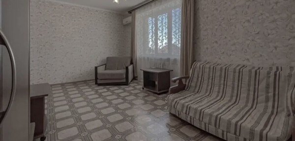 Продам однокомнатную (1-комн.) квартиру, Родниковая ул, 2к1, Анапа г