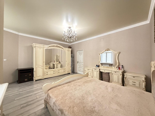 Продам многокомнатную квартиру, Эльбрусская ул, 19ке, Нальчик г