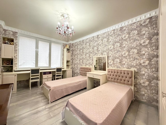 Продам многокомнатную квартиру, Эльбрусская ул, 19ке, Нальчик г