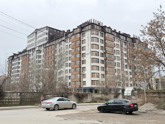 Продам многокомнатную квартиру, Эльбрусская ул, 19ке, Нальчик г