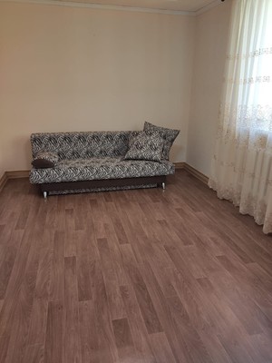 Продам трехкомнатную (3-комн.) квартиру, Ковыльная ул, 54, Симферополь г