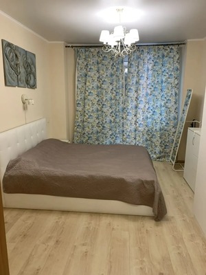 Продам трехкомнатную (3-комн.) квартиру, Северная Звезда ул, 2, Батайск г