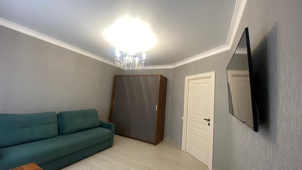 Продам двухкомнатную (2-комн.) квартиру, Московская ул, 1к2, Нальчик г