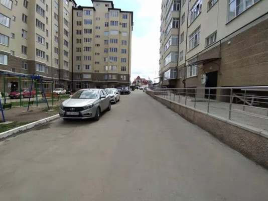 Продам двухкомнатную (2-комн.) квартиру, Московская ул, 1к2, Нальчик г