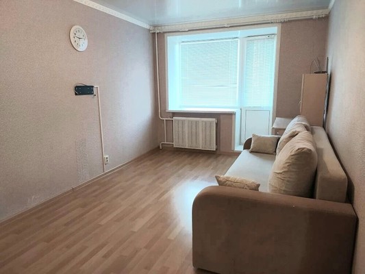 Продам однокомнатную (1-комн.) квартиру, Лушникова ул, 4, Казань г