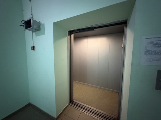 Продам однокомнатную (1-комн.) квартиру, Портовая ул, 215к50, Ростов-на-Дону г