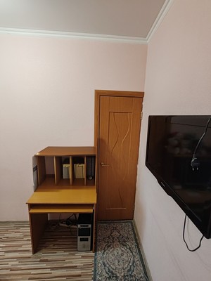 Продам двухкомнатную (2-комн.) квартиру, 4-я линия ул, 52, Ростов-на-Дону г