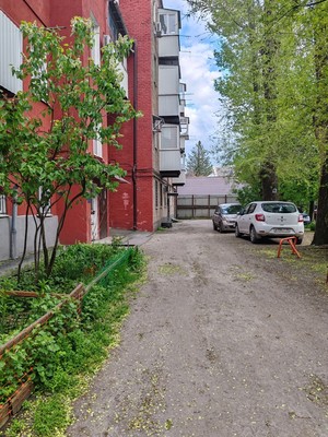 Продам двухкомнатную (2-комн.) квартиру, 4-я линия ул, 52, Ростов-на-Дону г