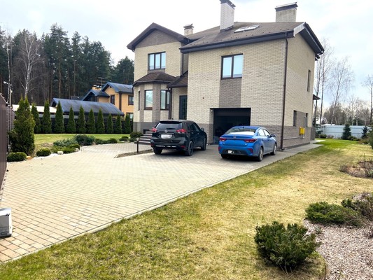 Продам коттедж, Корпуса д, 0 км от города