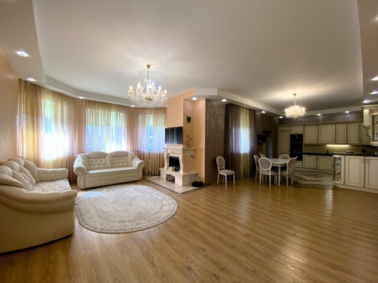 Продам коттедж, Корпуса д, 0 км от города