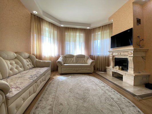 Продам коттедж, Корпуса д, 0 км от города