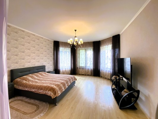 Продам коттедж, Корпуса д, 0 км от города