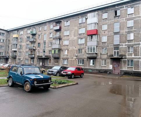 Продам однокомнатную (1-комн.) квартиру, Кузнецова (Центральный р-н) ул, 4к2, Новокузнецк г