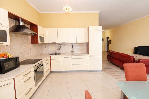 Продам многокомнатную квартиру, Астрадамский проезд, 4Ак1, Москва г