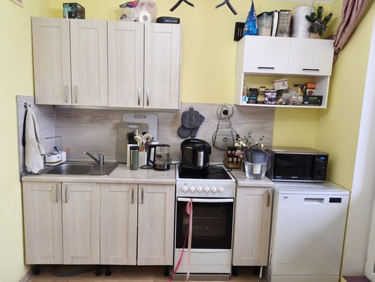 Продам однокомнатную (1-комн.) квартиру, Партизанской Славы б-р, 3, Кировск г