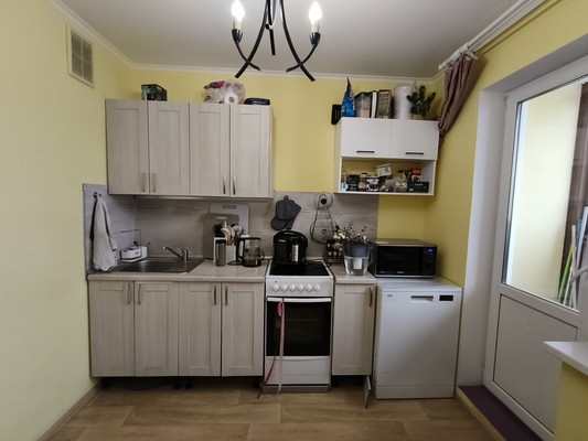 Продам однокомнатную (1-комн.) квартиру, Партизанской Славы б-р, 3, Кировск г