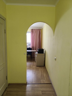 Продам однокомнатную (1-комн.) квартиру, Партизанской Славы б-р, 3, Кировск г