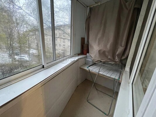Продам двухкомнатную (2-комн.) квартиру, Железнодорожная ул, 32, Нахабино рп