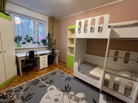 Продам двухкомнатную (2-комн.) квартиру, Железнодорожная ул, 32, Нахабино рп