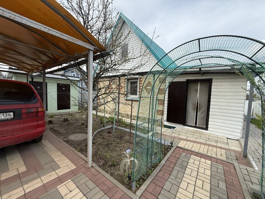 Продам дачу, 15 линия, ТСН Озон тер., 0 км от города