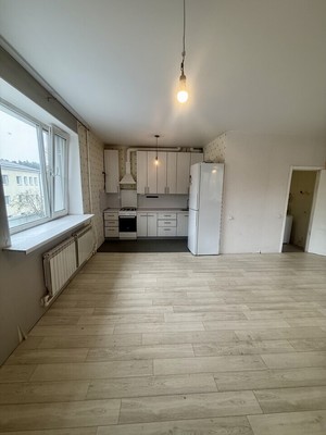 Продам однокомнатную (1-комн.) квартиру, Варшавское ш, 73к2, Бородино д