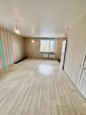Продам однокомнатную (1-комн.) квартиру, Варшавское ш, 73к2, Бородино д