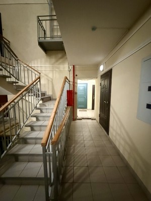 Продам однокомнатную (1-комн.) квартиру, Варшавское ш, 73к2, Бородино д