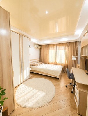 Продам трехкомнатную (3-комн.) квартиру, Чекистов пр-кт, 8, Краснодар г