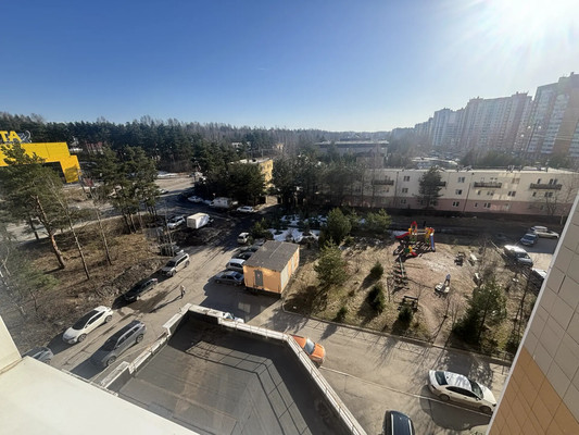 Продам трехкомнатную (3-комн.) квартиру, Колтушское ш, 19к1, Кальтино д