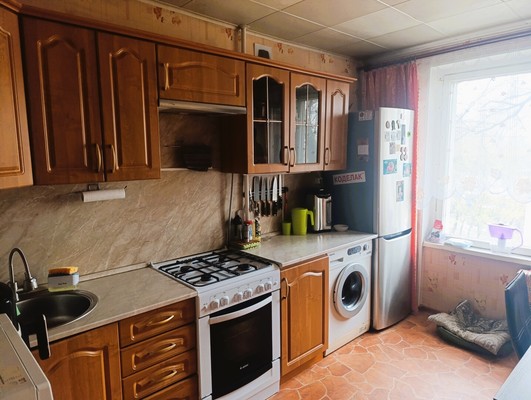 Продам трехкомнатную (3-комн.) квартиру, Дмитровка Б. ул, 35, Москва г